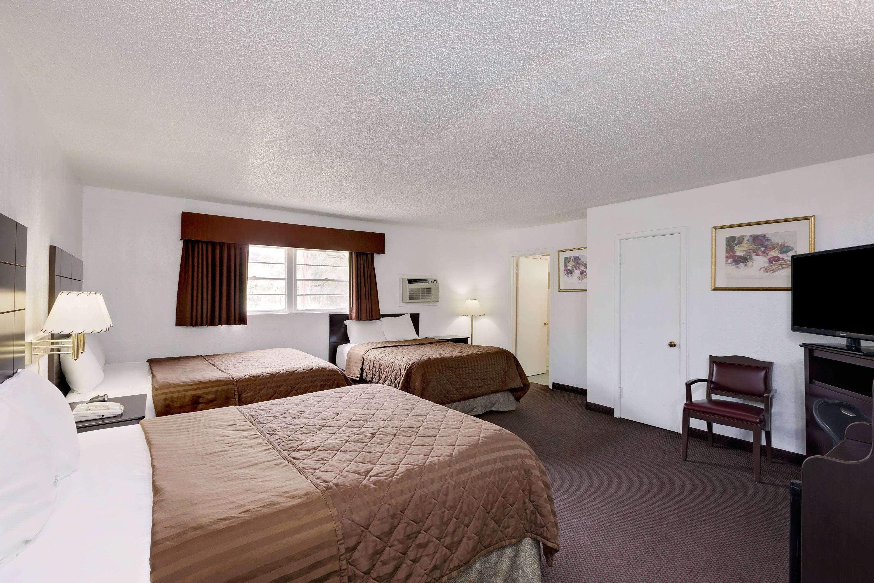 Travelodge By Wyndham Ozona Ngoại thất bức ảnh